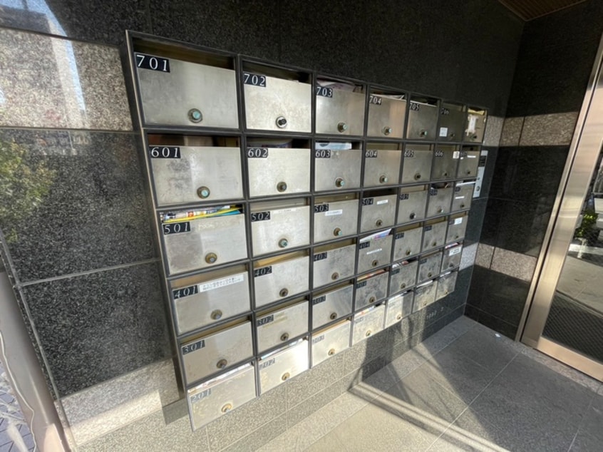 エントランス部分 エスポワール昭和町