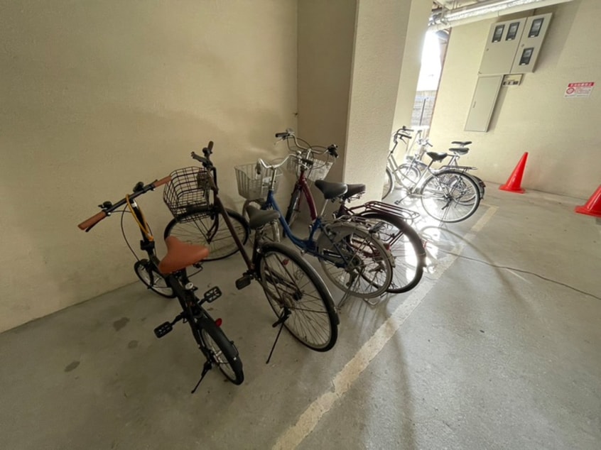 駐輪場 エスポワール昭和町