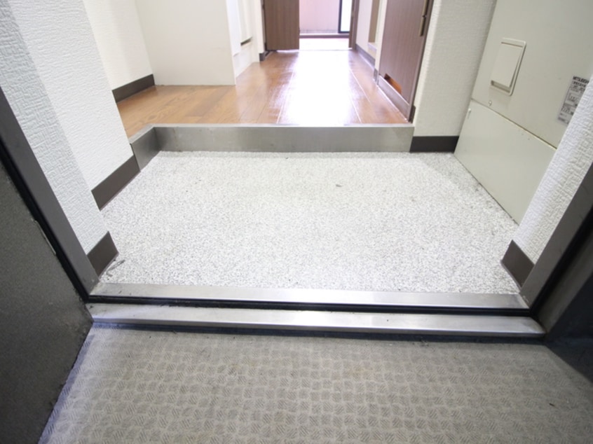 玄関 エスポワール昭和町