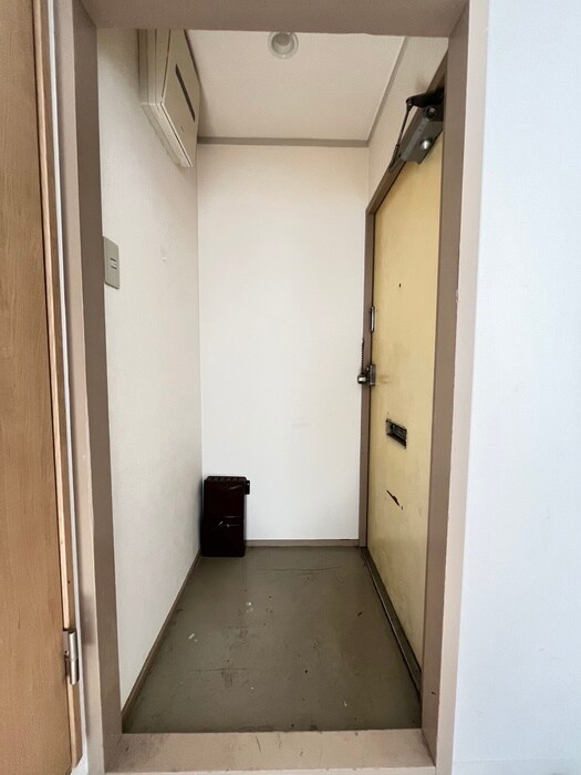 玄関 平和ハイツ