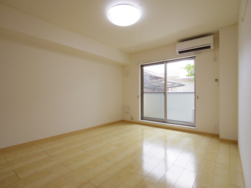 居室 サジタリアス京田辺