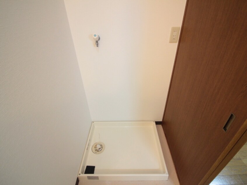 洗濯機置場 セレナ東甲子園
