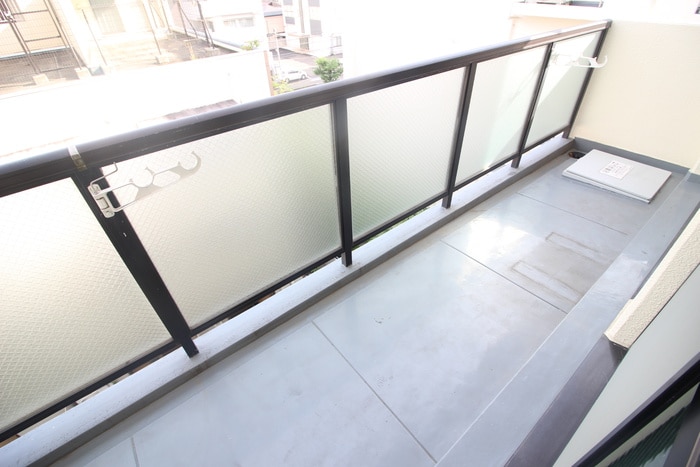 ベランダ・バルコニー ピルティ－本山