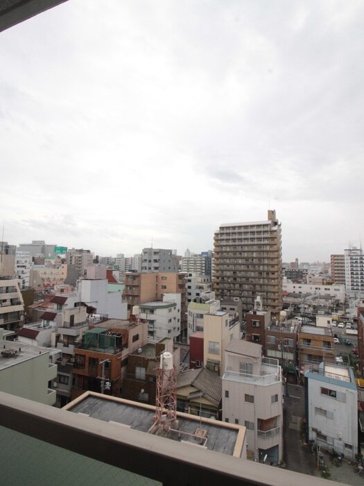 室内からの展望 Gramercy Juso-higashi 1st
