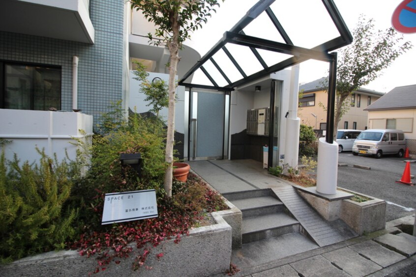 エントランス部分 スペース２１