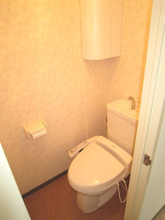 トイレ エルヴィゴール　北口