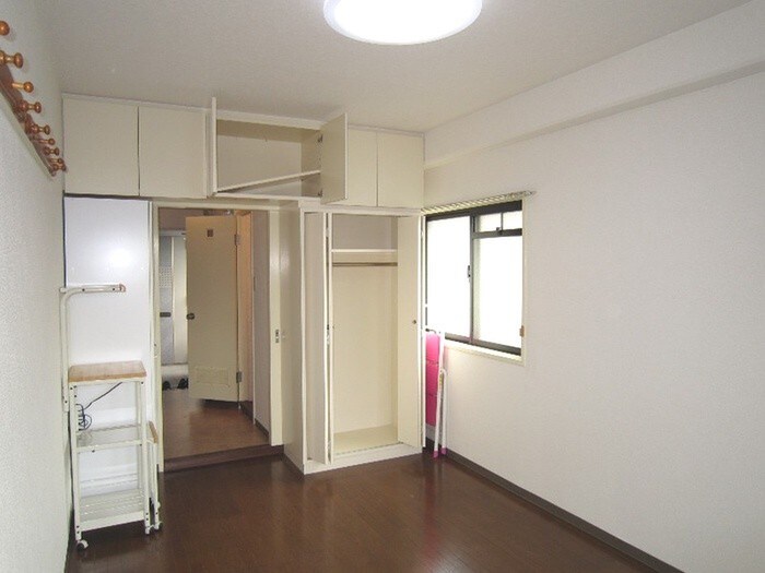 居室 エルヴィゴール　北口