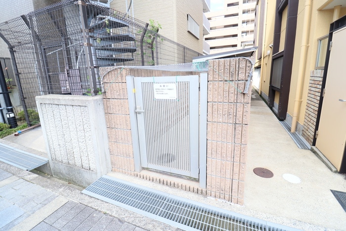 その他 ジョ－ヌ・エ・ルポ