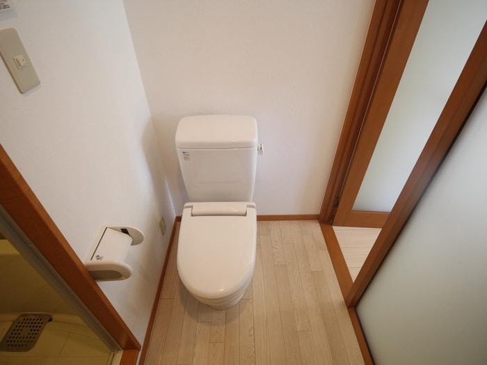 トイレ ジョ－ヌ・エ・ルポ