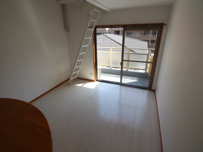 収納 ジョ－ヌ・エ・ルポ