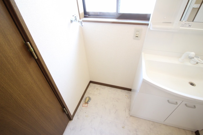 洗濯機置場 サングリーン本山