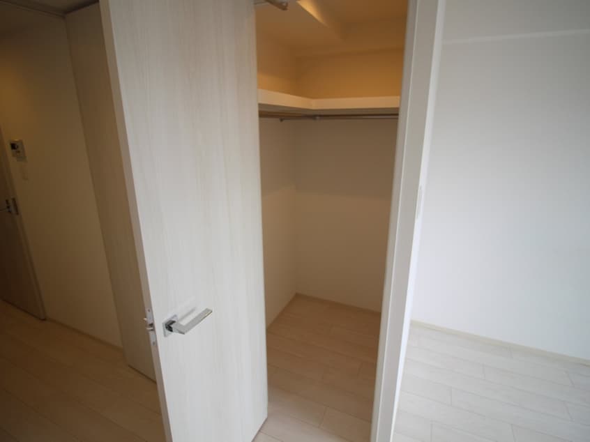 収納 エスリード京都梅小路(205)