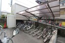 駐輪場 セレニティ山際
