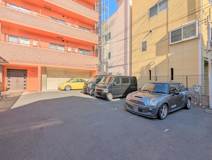 駐車場 シャト－フェリ－チェ