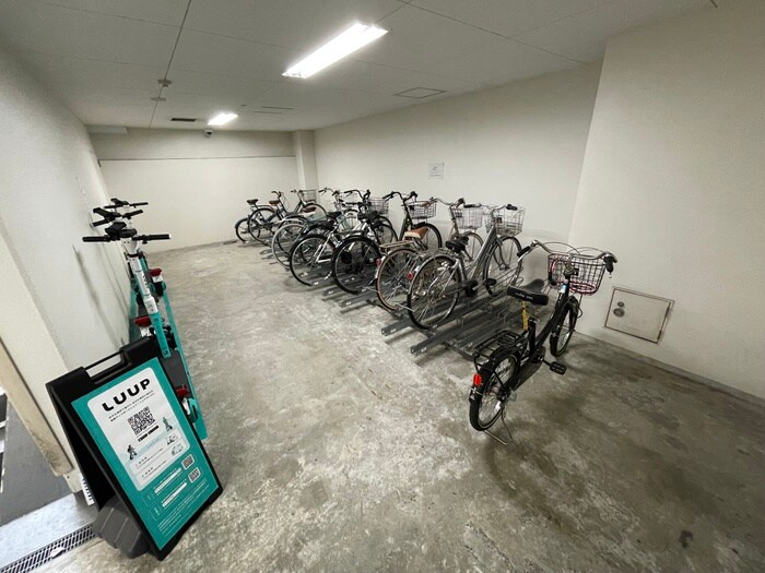 駐輪場 ﾌﾟﾚｻﾝｽ三宮ﾌﾗﾜｰﾛｰﾄﾞ(1006)