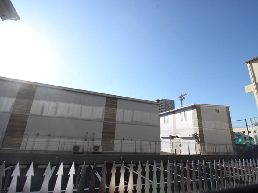 室内からの展望 レジュールアッシュ三国本町