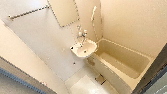 バス／シャワールーム等 アミティエ山手