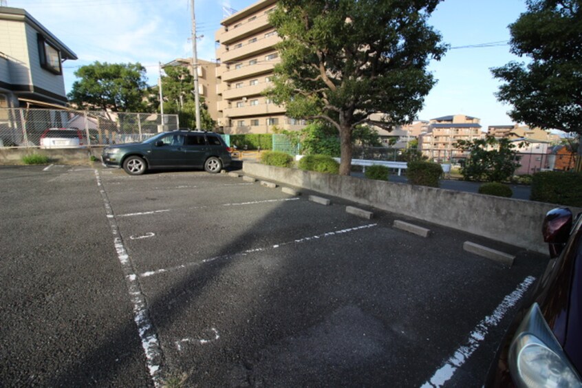 駐車場 千里グランドハイツ宮脇