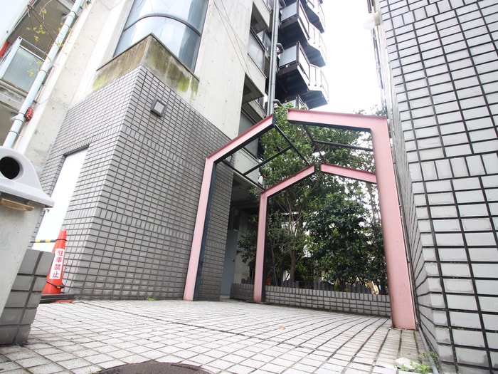 エントランス部分 ギャレ庄内