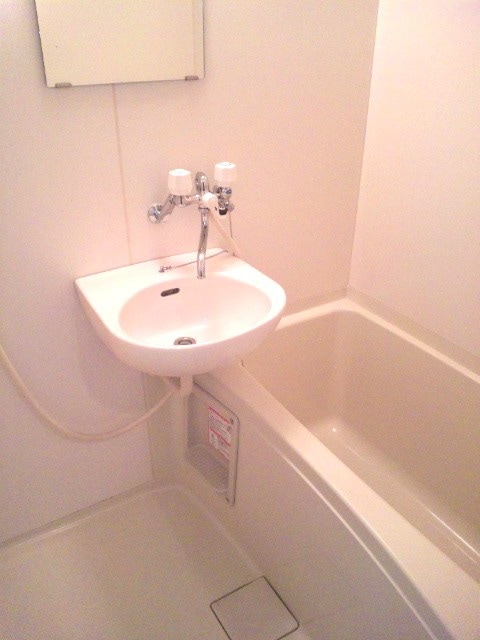 バス／シャワールーム等 ヴィ－グルヤマダ