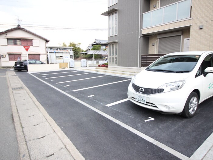 駐車場 ルラシオン里町