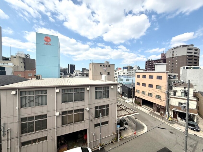 室内からの展望 ｴｽﾘｰﾄﾞﾚｼﾞﾃﾞﾝｽ大阪福島ｼﾃｨｽｸｴｱ