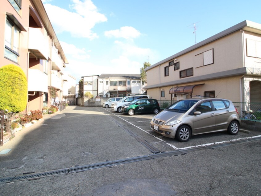 駐車場 ヴァンベ－ルコヤ