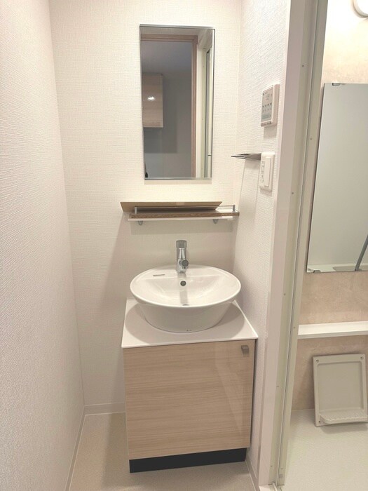 洗面 ｴｽﾘｰﾄﾞ新大阪ﾗｳﾞｧｰｸﾞ(803)