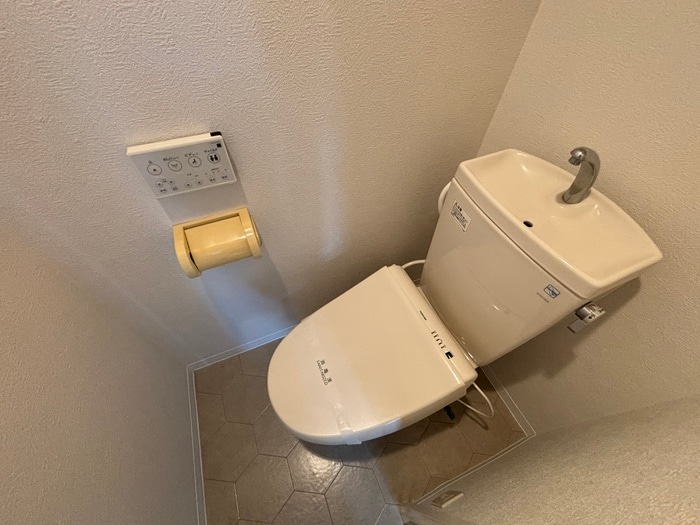 トイレ ロイヤルメゾン鹿塩２号館