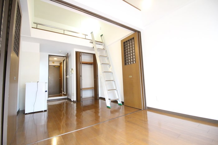 居室 ロ－テロ－ゼ本山