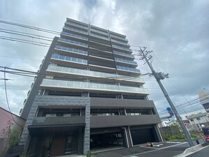 ﾌﾟﾚｻﾝｽﾛｼﾞｪ城陽寺田駅前（613）