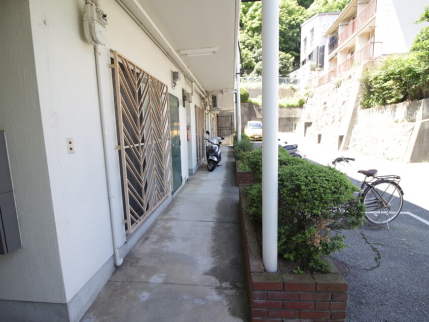 エントランス部分 サンハイツ