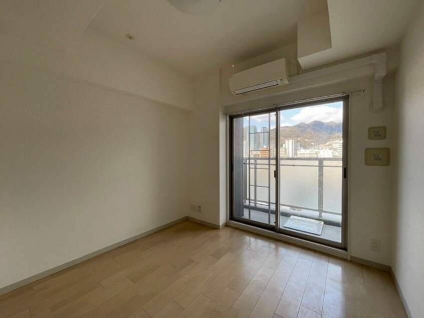 居室 ｴｽﾃﾑｺｰﾄ三宮EASTⅢﾗｳﾞｨｯｻ(703)