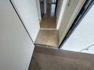 玄関 ｴｽﾃﾑｺｰﾄ三宮EASTⅢﾗｳﾞｨｯｻ(703)