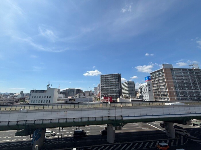 室内からの展望 プレサンスTHE神戸(608)