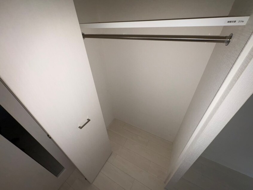 収納 ｴｽﾘｰﾄﾞ神戸兵庫駅ｱｸｱｳﾞｨﾗ(314)