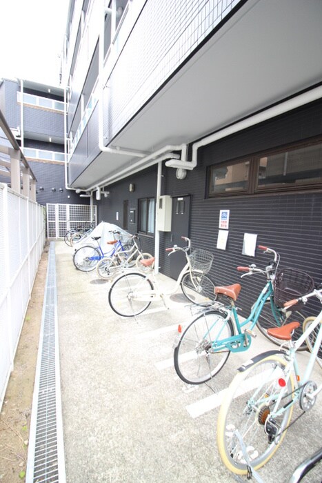 駐輪場 中旺ビル