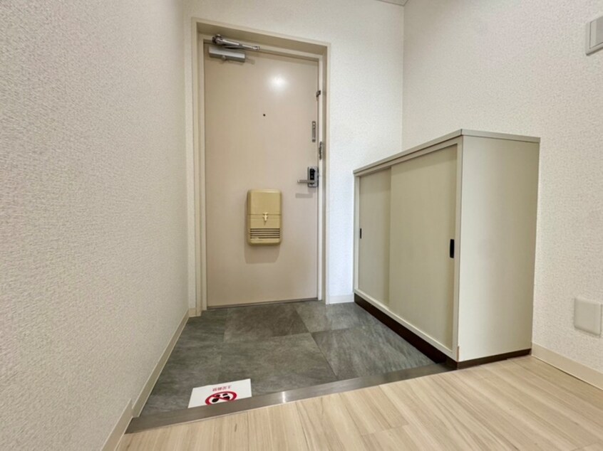 玄関 プレスト・コ－ト弐番館