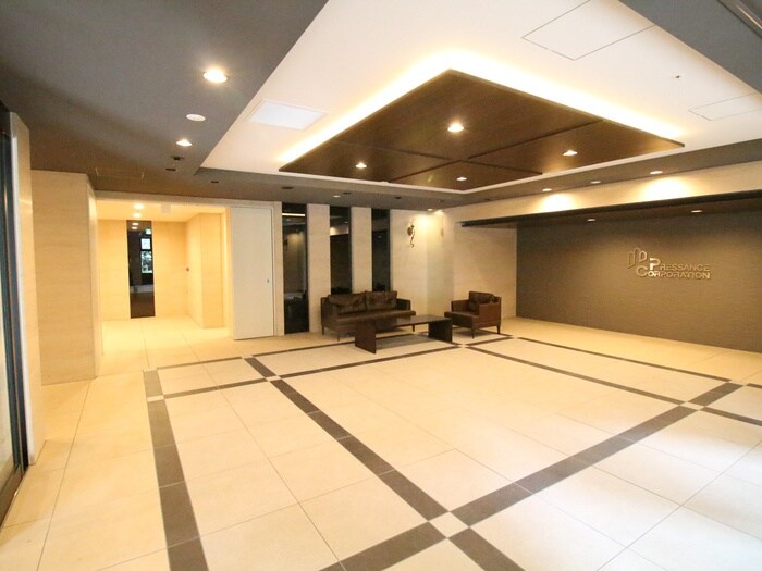 エントランス部分 プレサンスTHE神戸(615)