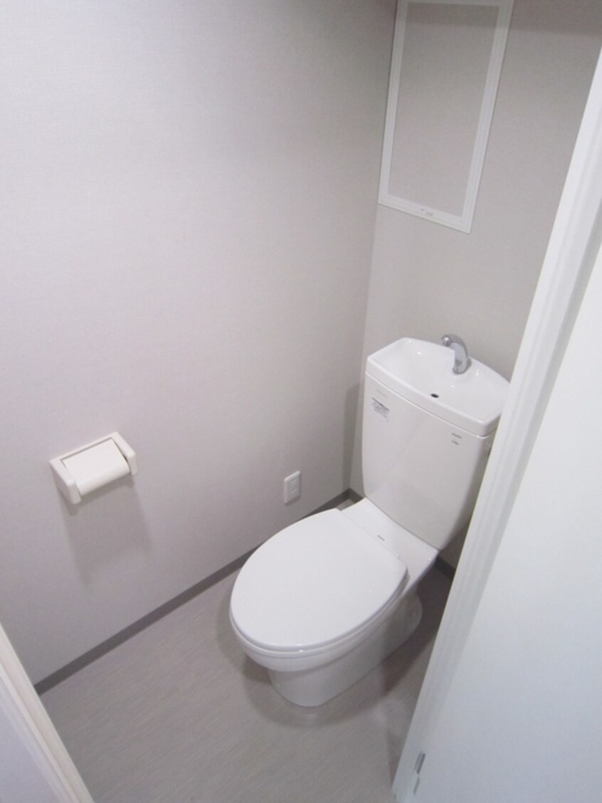 トイレ ドルフコ－トＫ