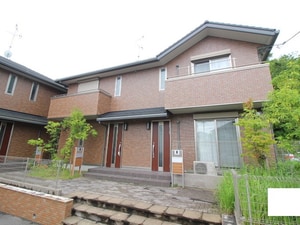猪名川町伏見台ハイツＡ