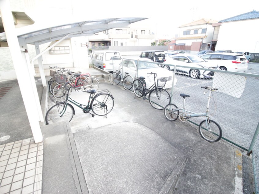 駐輪場 トータクハイツ