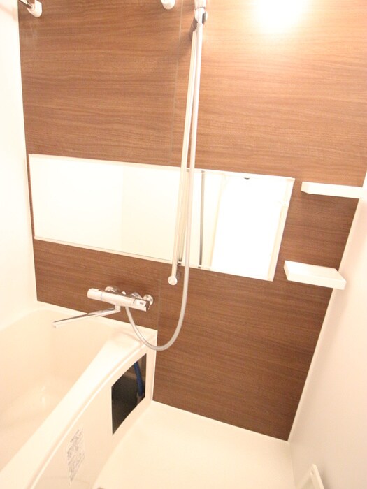 バス／シャワールーム等 ﾚｵﾝｺﾝﾌｫｰﾄ大阪ﾄﾞｰﾑｼﾃｨ（301）