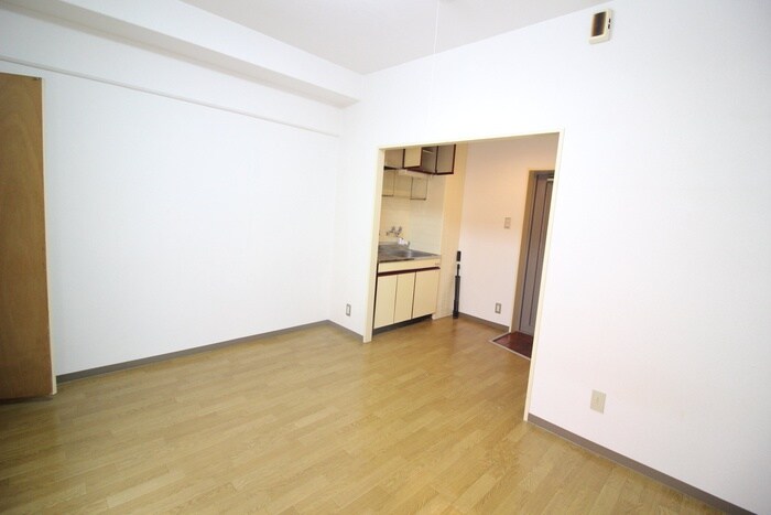 居室 寺下ハイツ