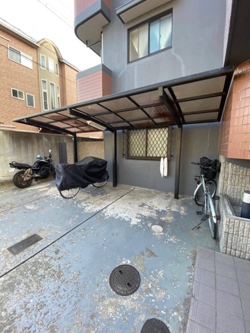 駐輪場 エクラ山科