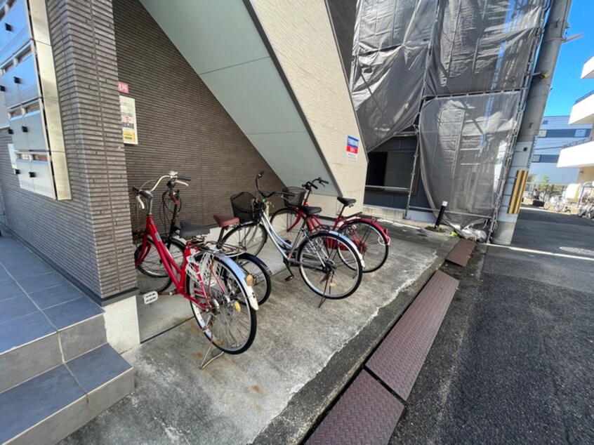 駐輪場 エルマール