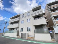 ローマレジデンス