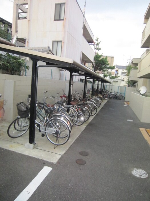 駐輪場 山端マンション