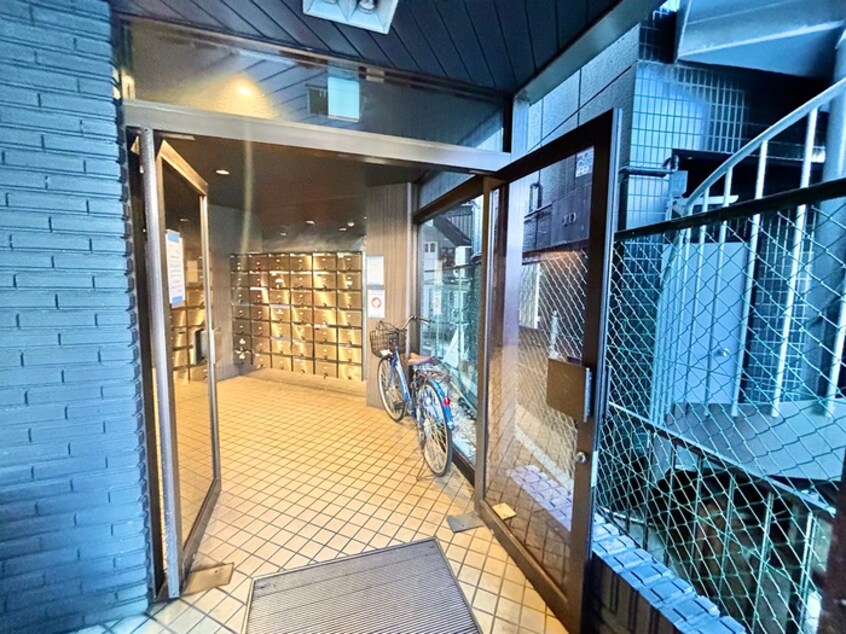 エントランス部分 ロ－ズハイツ