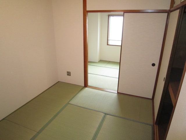 居室 ロ－ズハイツ